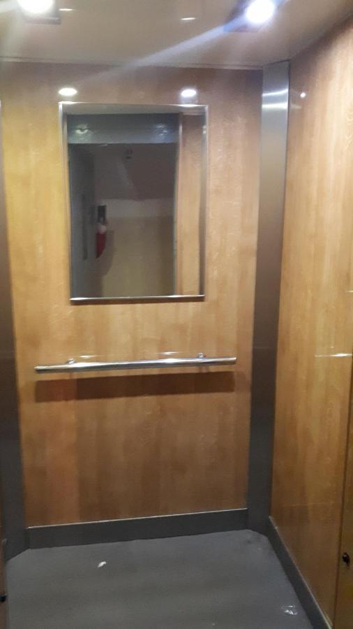 كيلتشي Apartamenty Centrum Panoramiczna Mala Dwojka Swan Labedz Promenada Klimatyzacja Lodowa المظهر الخارجي الصورة