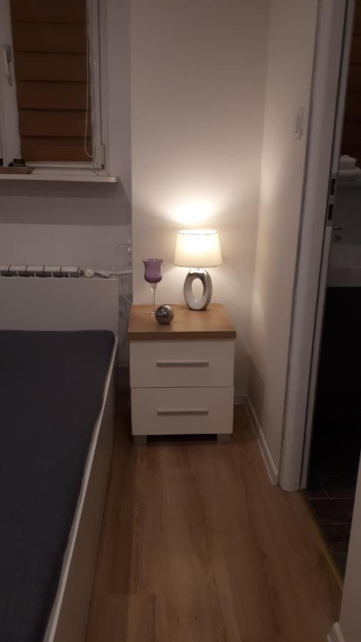 كيلتشي Apartamenty Centrum Panoramiczna Mala Dwojka Swan Labedz Promenada Klimatyzacja Lodowa المظهر الخارجي الصورة