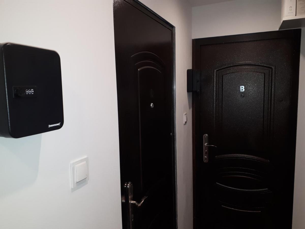 كيلتشي Apartamenty Centrum Panoramiczna Mala Dwojka Swan Labedz Promenada Klimatyzacja Lodowa المظهر الخارجي الصورة