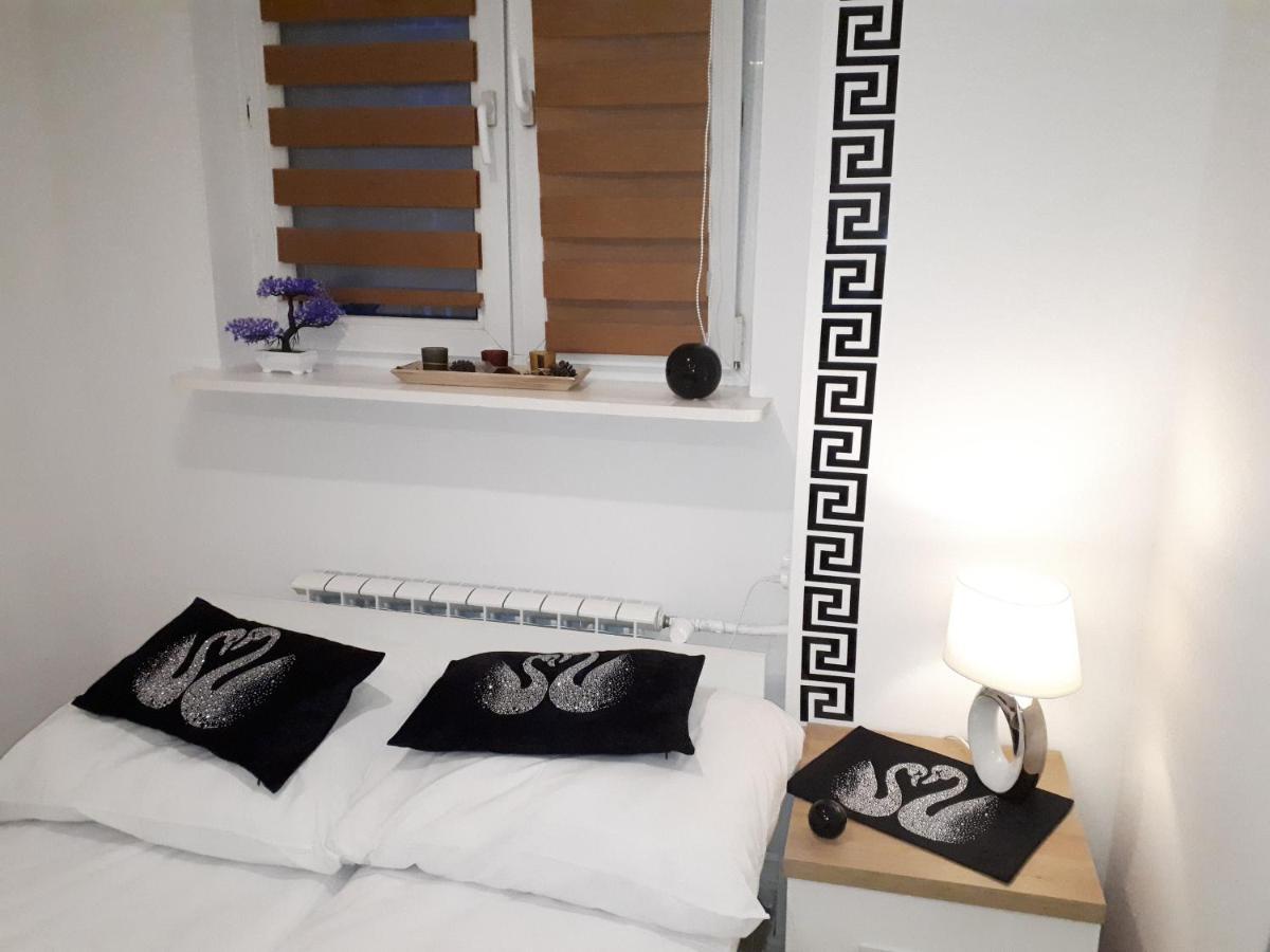 كيلتشي Apartamenty Centrum Panoramiczna Mala Dwojka Swan Labedz Promenada Klimatyzacja Lodowa المظهر الخارجي الصورة