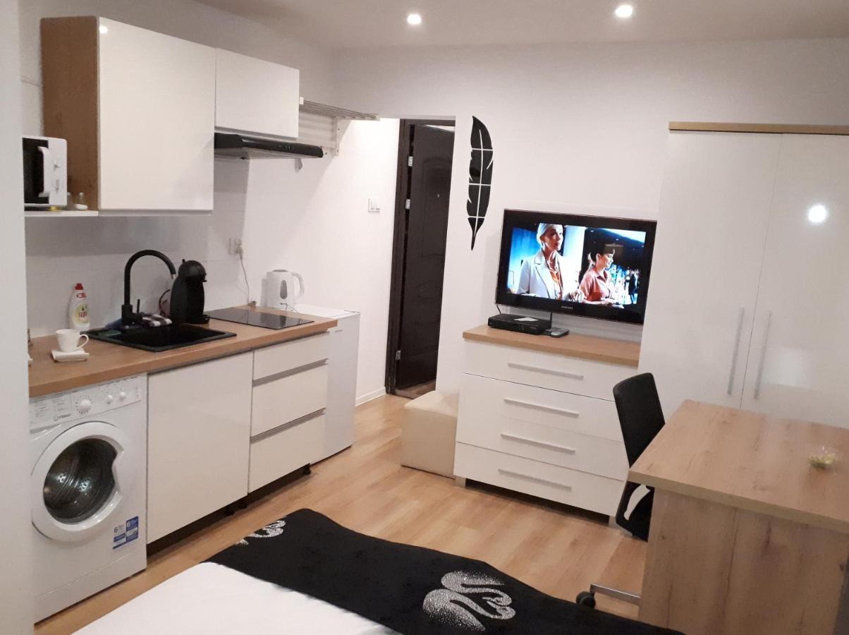 كيلتشي Apartamenty Centrum Panoramiczna Mala Dwojka Swan Labedz Promenada Klimatyzacja Lodowa المظهر الخارجي الصورة