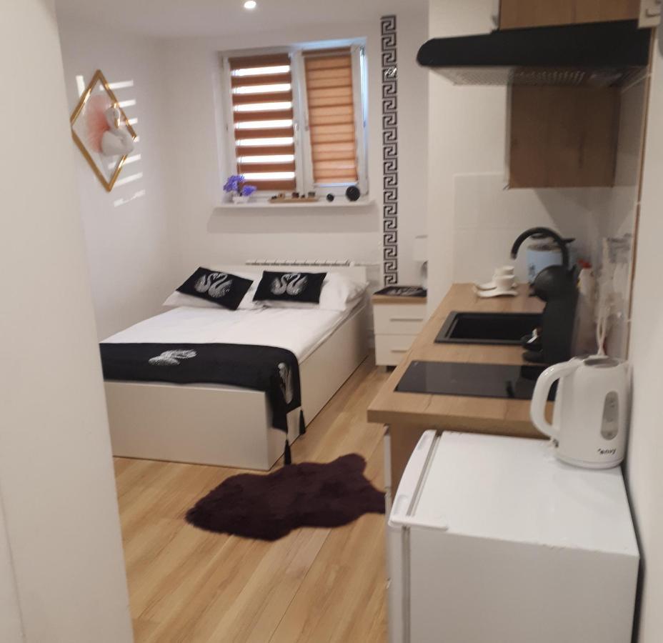 كيلتشي Apartamenty Centrum Panoramiczna Mala Dwojka Swan Labedz Promenada Klimatyzacja Lodowa المظهر الخارجي الصورة